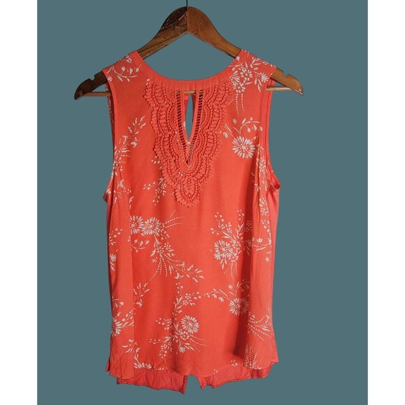 2/$35 Danielrainn Crochet Keyhole Floral Sleeveless Blouse Women M - Picture 3 of 7